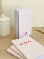 Carnet rosé aux 3 cœurs